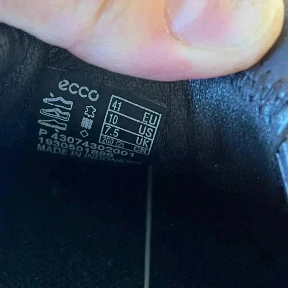 ECCO Women's Soft Slip-on Sneaker - Picture 6 of 10